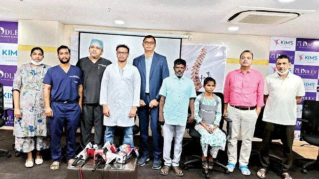 వెన్నెముకను సరి చేశారు