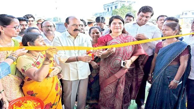 మహిళల ఆర్థికాభివృద్ధే ప్రభుత్వ లక్ష్యం