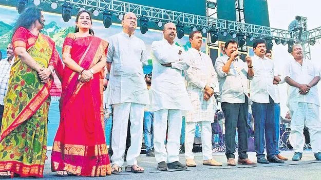 బీచ్‌ ఫెస్టివల్‌ అదుర్స్‌