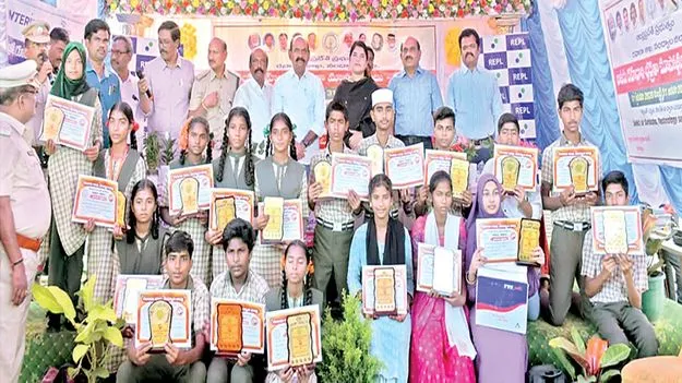 అప్రమత్తతతోనే ప్రమాదాల నివారణ 