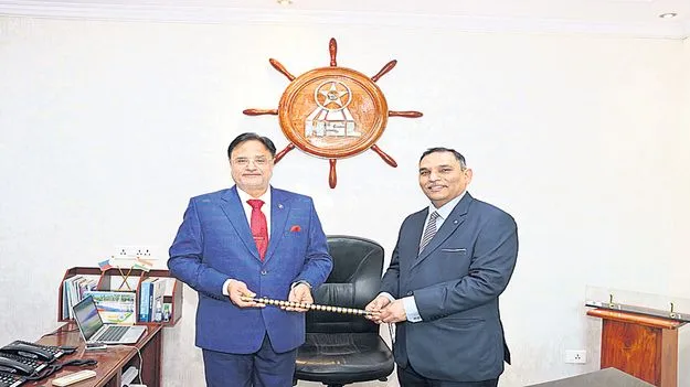 షిప్‌యార్డు ఇన్‌చార్జి సీఎండీగా గండి వెంకటేశ్వర్లు 