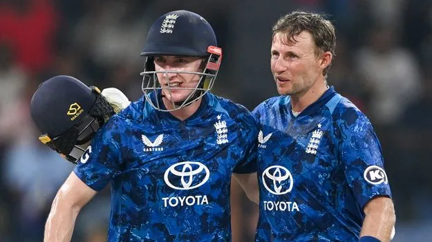 చెలరేగిన బ్రూక్‌, రూట్‌