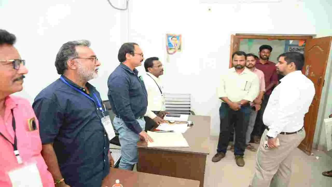 ఎన్నికల విధుల్లో నిర్లక్ష్యం వహిస్తే చర్యలు తప్పవు