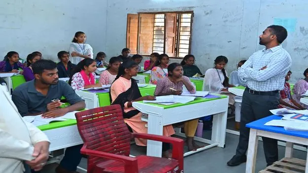 పక్కా ప్రణాళికతో చదివి పరీక్షల్లో రాణించాలి