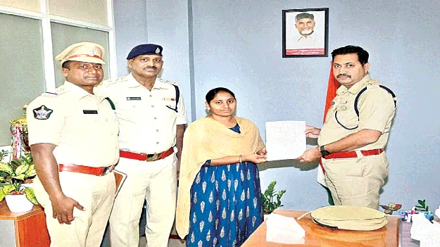 బాధిత కుటుంబాలకు అండగా ఉంటాం