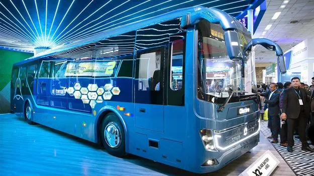 వచ్చే త్రైమాసికంలో బ్లేడ్‌ బ్యాటరీ టెక్నాలజీతో బస్సుల ఉత్పత్తి