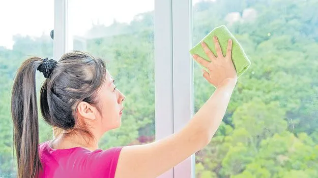 స్లైడింగ్‌ ట్రాక్‌లు ఇలా శుభ్రం