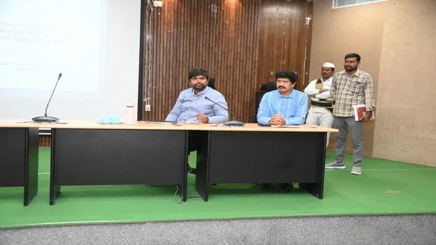 అధికారులు పకడ్బందీగా విధులు నిర్వహించాలి 