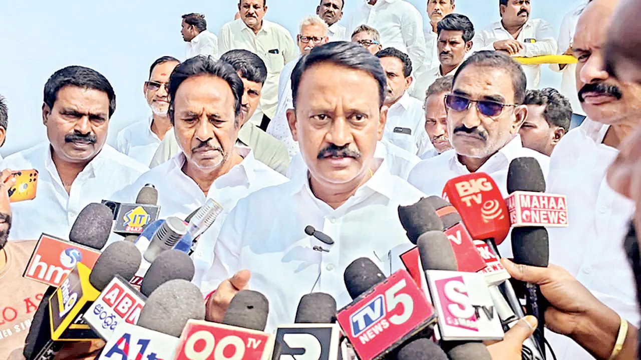 రాయలసీమకు ఏం చేశారో చెప్పాలి..?