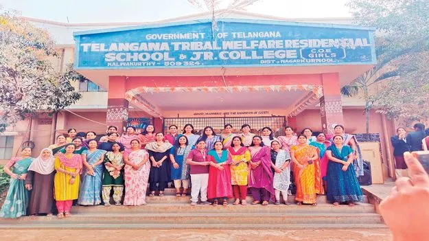  గురుకులాల్లో గ్రూప్‌-1 ట్రైనీ అధికారుల పరిశీలన