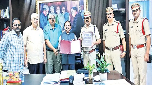 నూతన పోలీసు కానిస్టేబుళ్లకు ఎన్‌డీపీఎస్‌ చట్టంపై ఆన్‌లైన్‌లో శిక్షణ