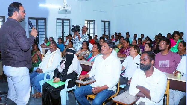 Karimnagar: అభ్యర్థులు ఎన్నికల నియమావళిని పాటించాలి