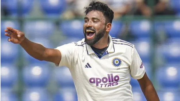 సిరాజ్‌కు 4 వికెట్లు