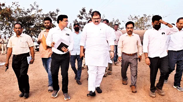 బయో మైనింగ్‌ త్వరగా పూర్తి చేయాలి 