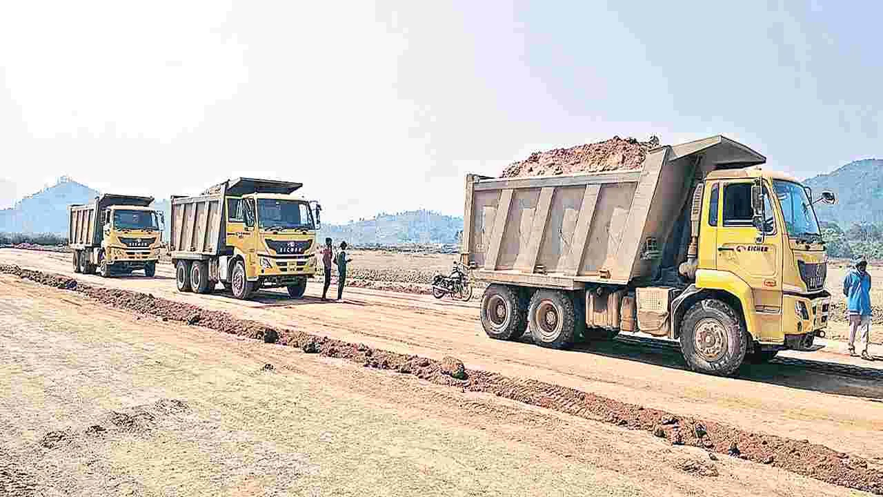బైపాస్‌ రోడ్డు నిర్మాణంలో బరితెగింపు