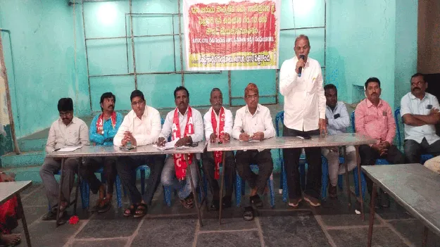 కార్మికుల వ్యతిరేకి మోదీ