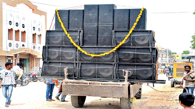 డీజేలకు అడ్డుకట్ట పడేనా?