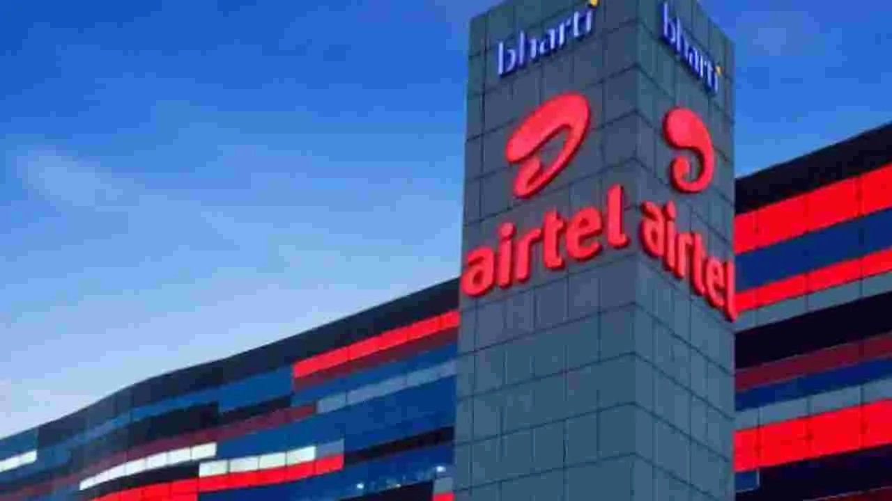 ఎయిర్‌టెల్‌ లాభంలో 55% క్షీణత