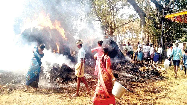  గోవిందపురంలో అగ్ని ప్రమాదం