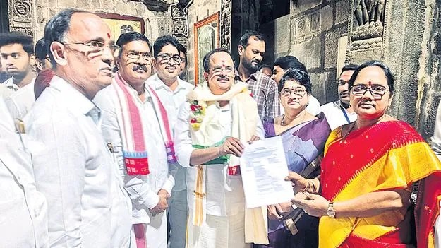 భక్తులకు మెరుగైన సేవలు