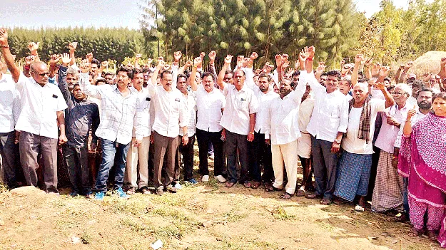 భూములు కాపాడుకోవడానికి ముందుకురావాలి