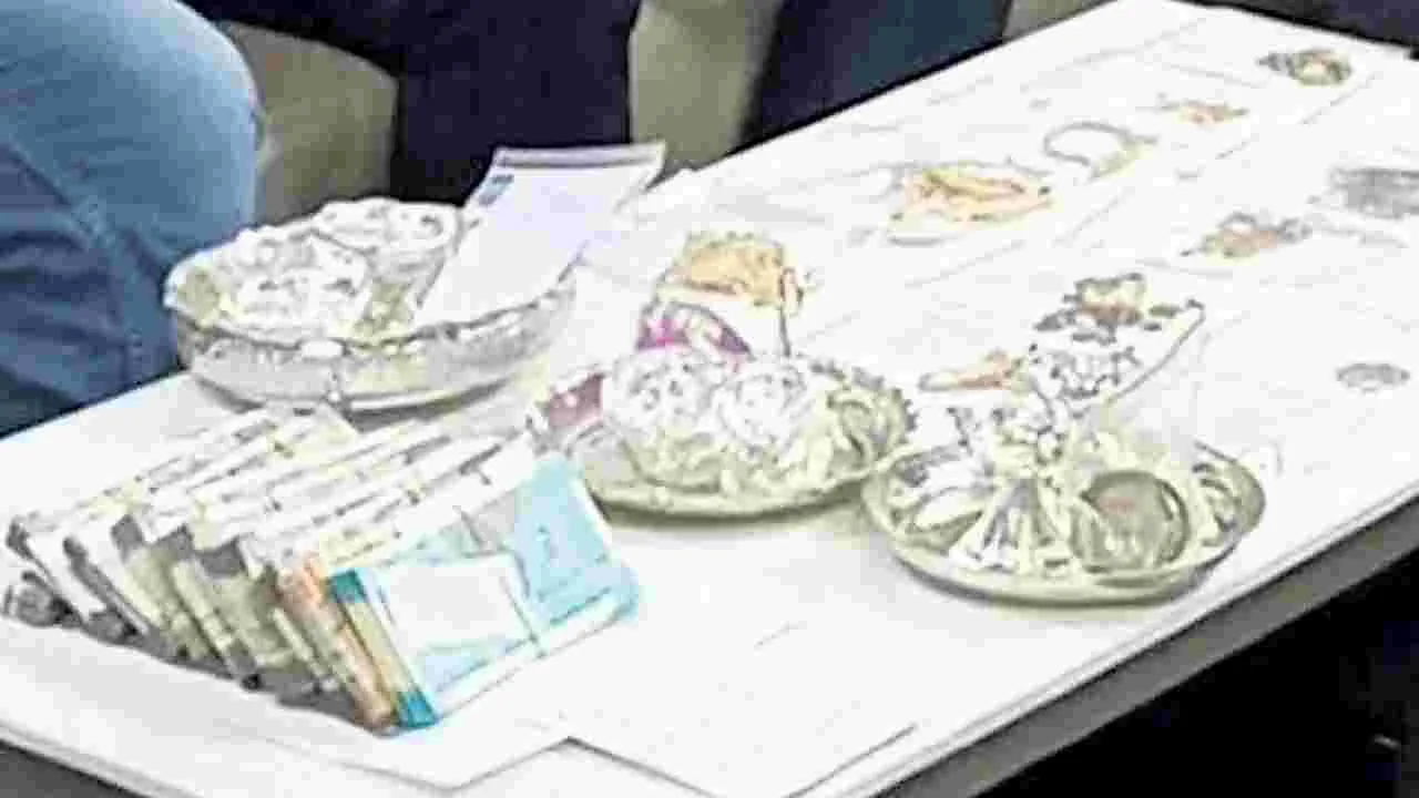 ACB: విద్యాశాఖ ఏడీ ఆస్తులు రూ.1.60కోట్లు