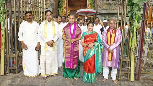 ఆరేళ్ళలో నలుగురు ఈవోల బదిలీ