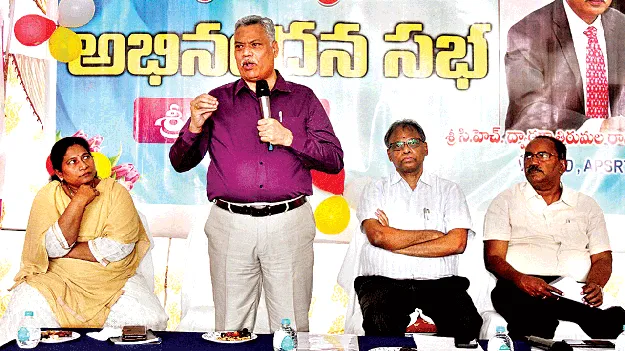 ఆరు నెలల్లో విద్యుత్‌ బస్సులు 