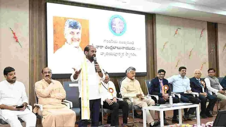 గుంటూరు జింఖానా మాతా శిశు ఆరోగ్య కేంద్రాన్ని ప్రారంభించిన సీఎం చంద్రబాబు 