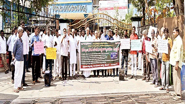 హంద్రీ, కేసీ కాలువను కాపాడండి