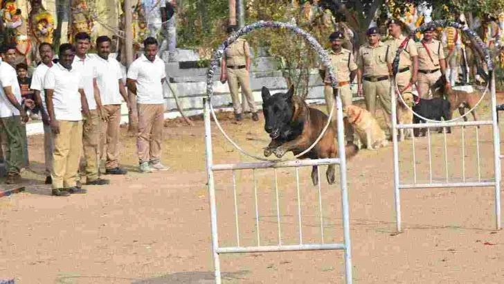  గణతంత్ర దినోత్సవం సందర్భంగా సికింద్రాబాద్‌లో పోలీసుల తనిఖీలు.. రిహార్సల్స్