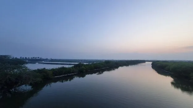 రూ.లక్షలు ఇచ్చుకో..  లజ్జబండ తవ్వుకో..