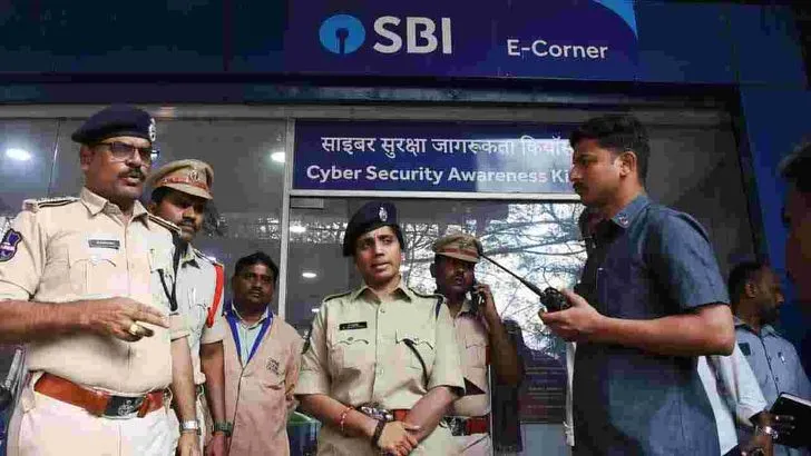 హైదరాబాద్‌లో కాల్పుల కలకలం..  ఓ వ్యక్తికి గాయాలు