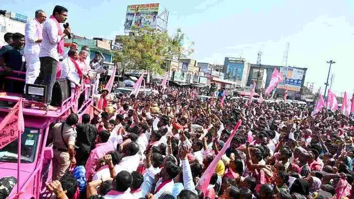 420 హామీలు ఇచ్చి తెలంగాణ ప్రజలను మోసం చేశారు: కాంగ్రెస్ నేతలపై కేటీఆర్ ఫైర్