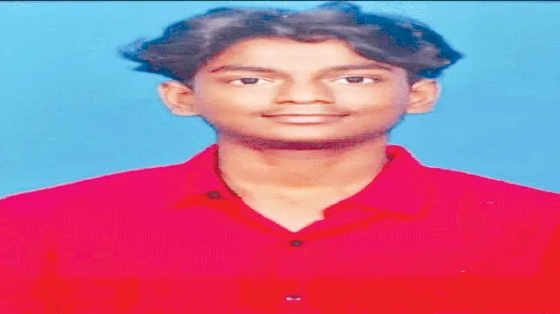 student suicide తలబాధను భరించలేక ఆత్మహత్య
