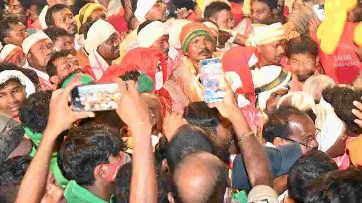 మేడారంలో కీలకఘట్టం ఆవిష్కృతం..