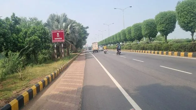 వీఐపీ కారిడార్‌.. పంచాయితీ