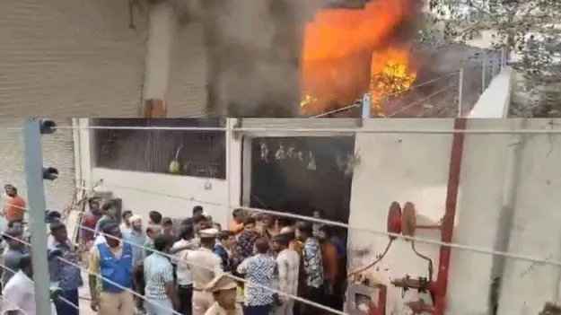 నాంపల్లి అగ్ని ప్రమాదంపై ఫైర్ డీజీ విక్రమ్ సింగ్ మాన్ వివరణ