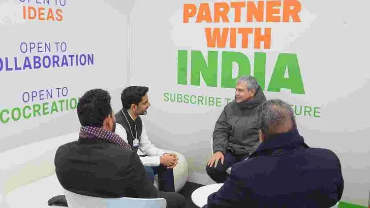 కేంద్ర మంత్రి అశ్వినీ వైష్ణవ్‌తో మంత్రి లోకేశ్ భేటీ