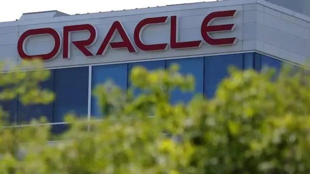 ఒరాకిల్ లేఆఫ్స్ కలకలం.. కోతలు ఈ విభాగాల్లోనేనా?