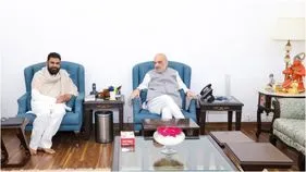 కేంద్ర మంత్రులతో పవన్ కళ్యాణ్ భేటీ.. రాష్ట్ర సమస్యలపై చర్చలు