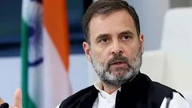 దేశంలో వాస్తవ సంక్షోభాలను పట్టించుకోని బడ్జెట్: రాహుల్ గాంధీ