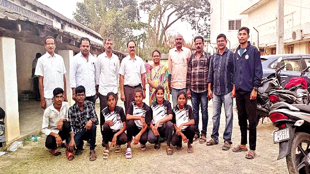 జాతీయస్థాయి సాఫ్ట్‌బాల్‌ పోటీలకు ఎంపిక