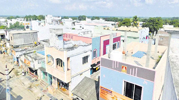 తొమ్మిదేళ్లుగా రిజిస్ట్రేషన్‌లు నిలిచాయి! 