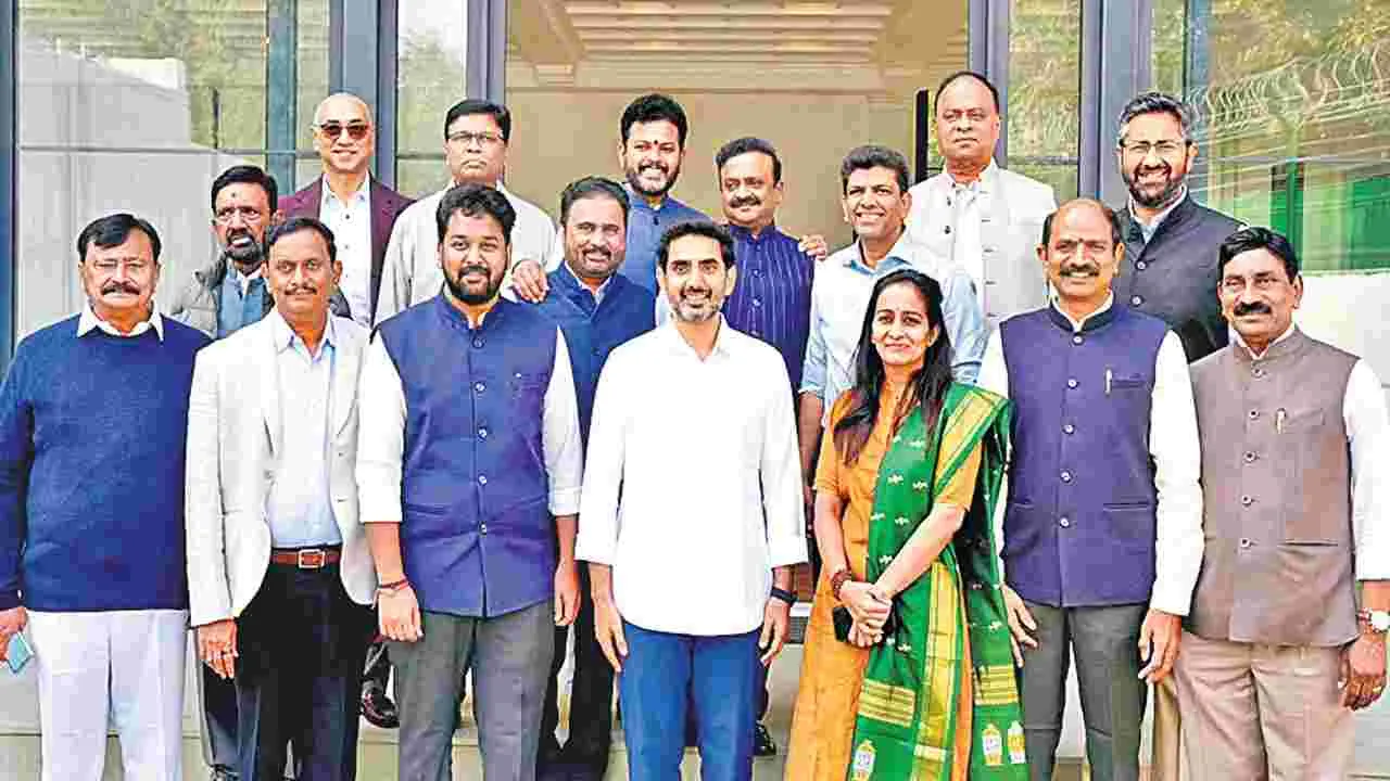 ఢిల్లీలో కూటమి ఎంపీలతో లోకేశ్‌ భేటీ