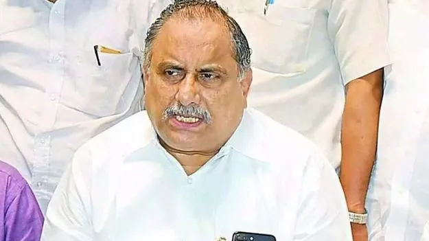 కులాన్ని టార్గెట్‌ చేస్తున్నారు!