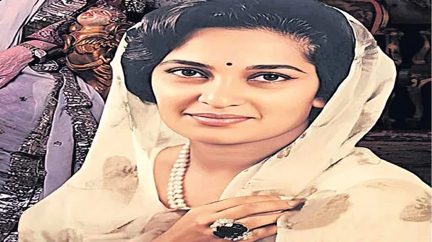 Rajkumari Indiradevi: నేను బతికి ఉన్నానని తెలిసింది అలాగే!