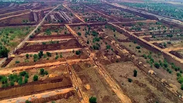 అమరావతి భూ సమీకరణ రాష్ట్రానిదే: కేంద్రం