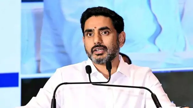 సోషల్‌ మీడియా వినియోగంలో చిన్నారులపై ఆంక్షలు!