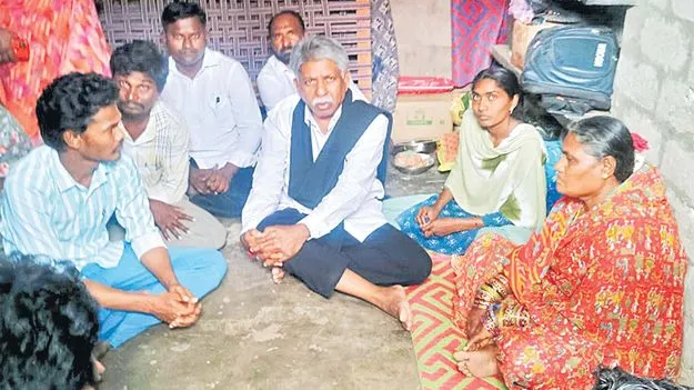 రాజకీయ ఘర్షణలతోనే హత్యలు 